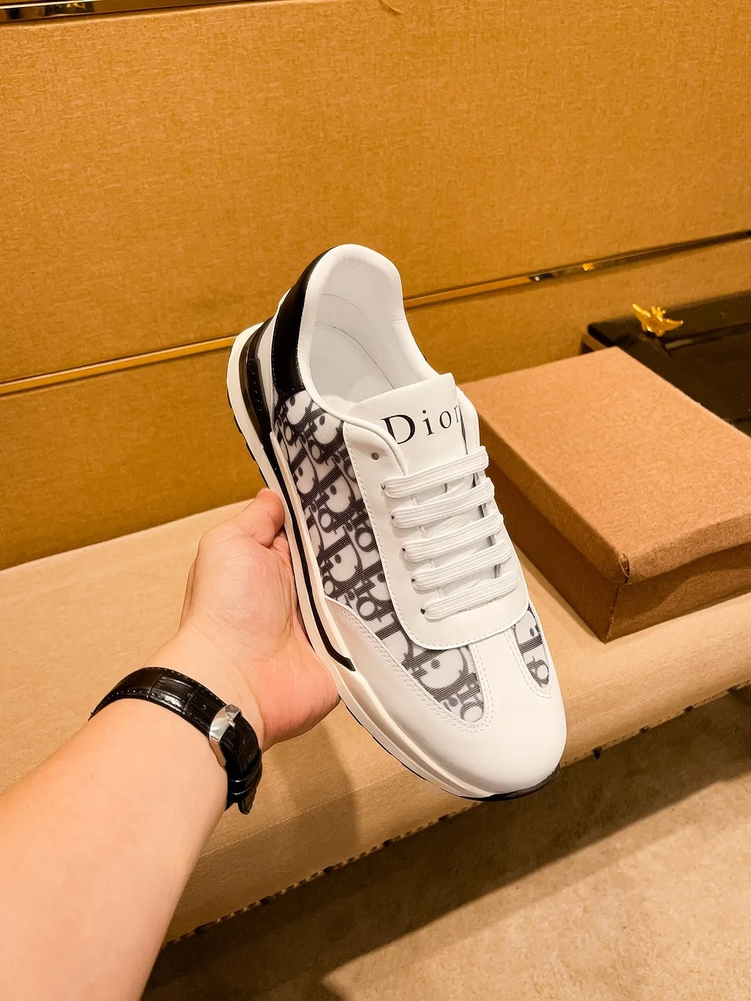 Men's men's shoes💰 420💰🔥【Dior】🔥Men's high-end brand of shoes official website 1:1 latest masterpiece: the upper is made of first-layer cowhide imported from Italy with a comfortable and breathable lining➕original non-slip and wear-resistant outsole🔥, making walking more convenient and comfortable! An exclusive new model, a stunning work, a beautiful 1:1 replica [color] compared to the official quality! Create a fashionable personality to set off your uniqueness! A must-have for trendy men! Classic 🔥Size: 38-44 Color: 🔥 2⃣️colors available🔥